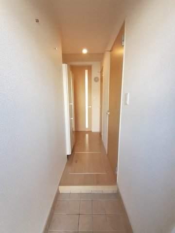 玄関　収納もある玄関です