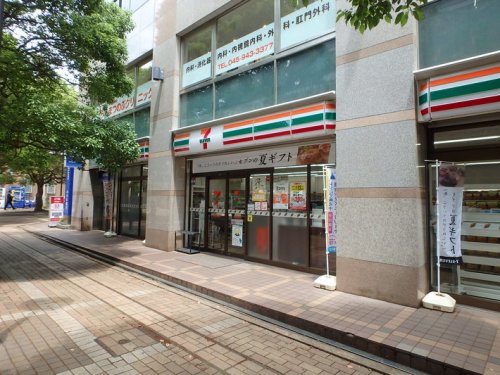 コンビニ　セブンイレブン 横浜仲町台駅前店（コンビニ）まで458m