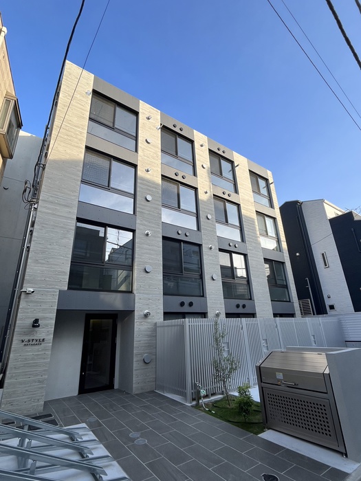 エントランス　建物の内部です