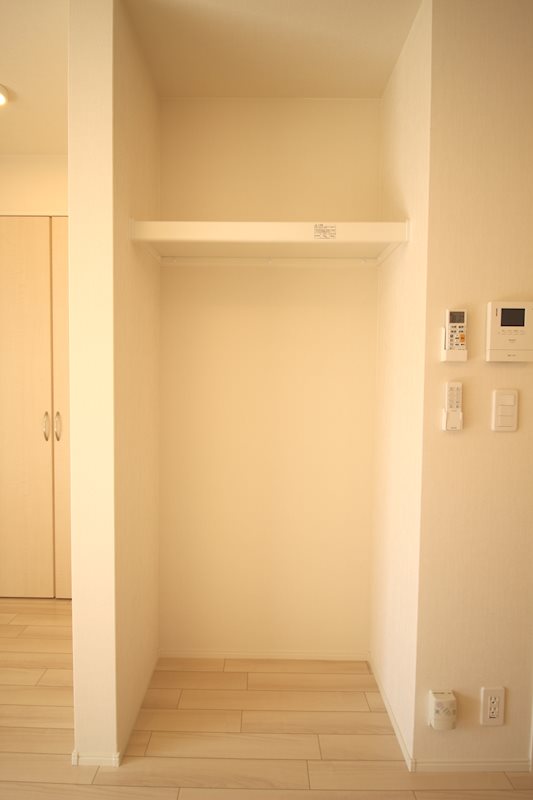 収納　写真は同施工会社の類似物件のものです。