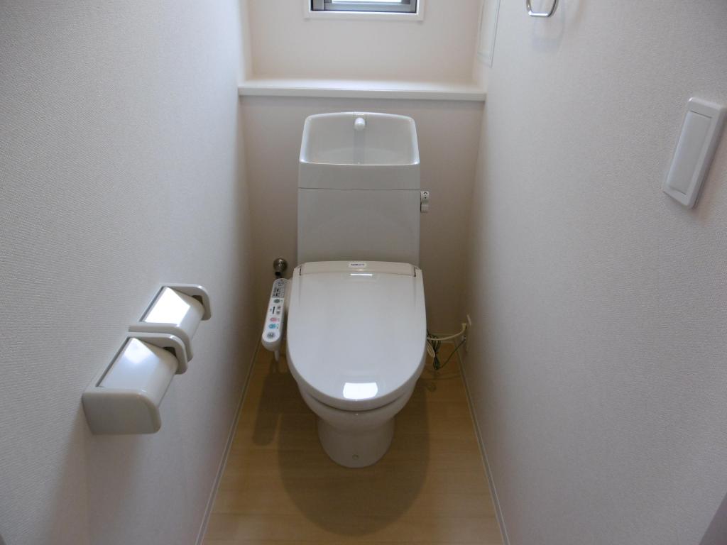 トイレ　シャワー付トイレ