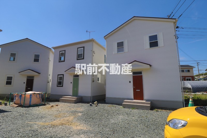 建物外観　右からABC