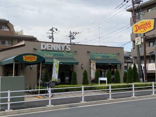 飲食店　デニーズ上池台店（飲食店）まで1079m