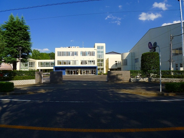中学校　大泉町立北中学校（中学校）まで1300m