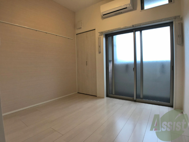 その他部屋・スペース　明るい光が差し込む素敵なお部屋ですね～。