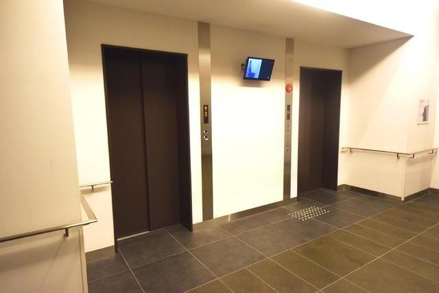 エントランス　★　エレベーター２台付き！エレベーター内のセキュリティーも…