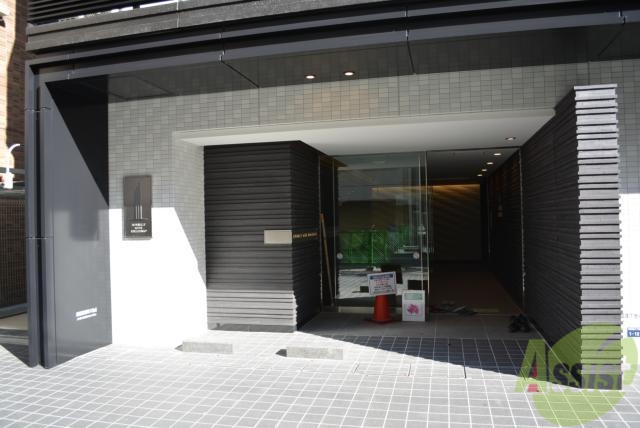 エントランス　綺麗な感じですね。