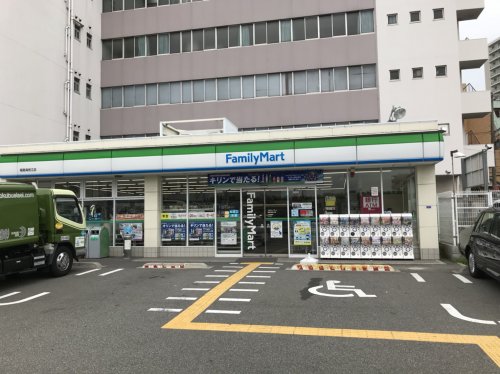 コンビニ　ファミリーマート福島海老江店（コンビニ）まで256m