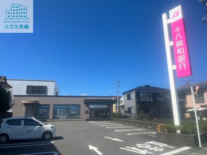 銀行　十八親和銀行高来支店（銀行）まで796m