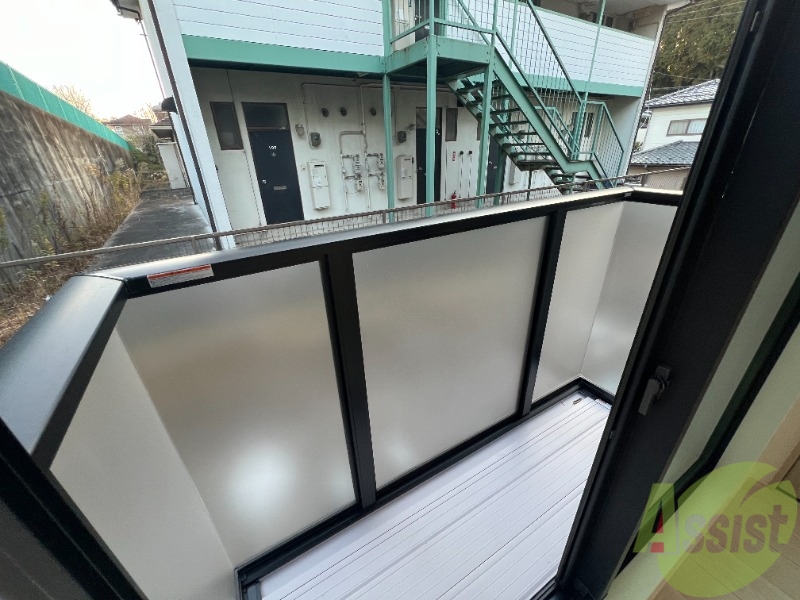 バルコニー　バルコニーで外干しも可能です。是非ご利用ください。