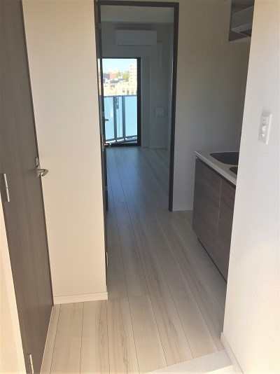 玄関　※同じ間取り別号室参考写真 　現状優先