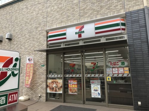 コンビニ　セブン‐イレブン 桜ノ宮駅前店（コンビニ）まで132m