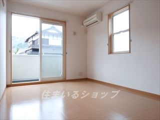 居室・リビング　エアコン付き