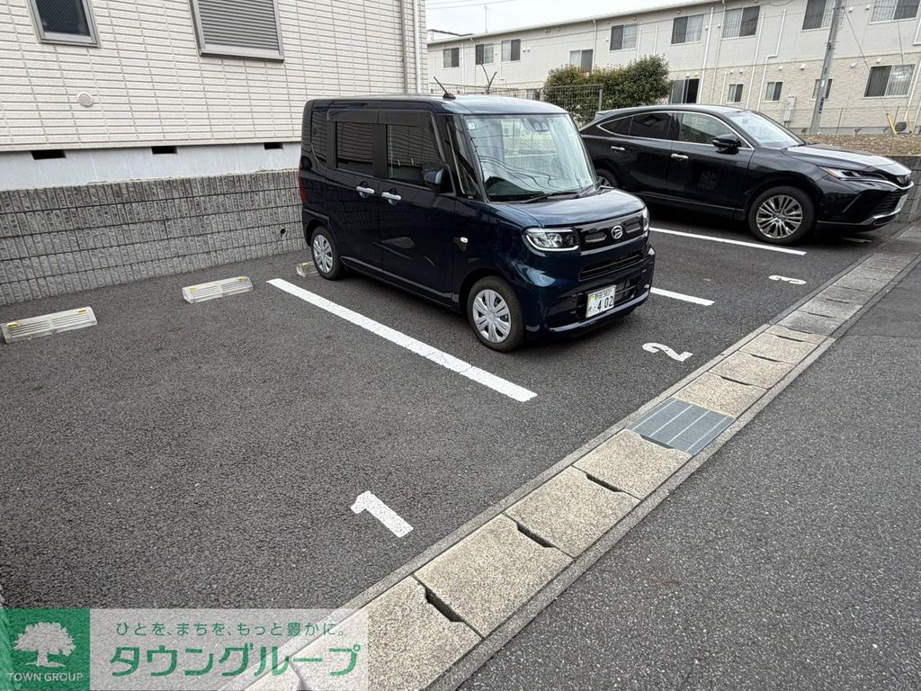 駐車場　駐車場