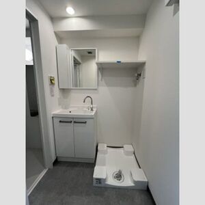 洗面設備　使いやすい洗面所です