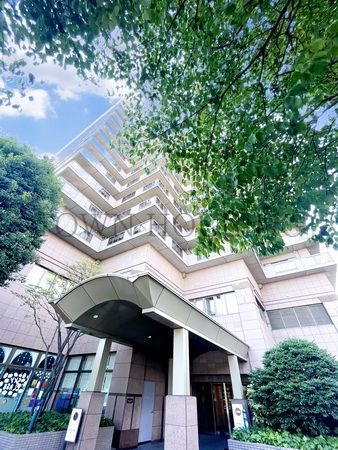 エントランス　お問合せは(株)タウンハウジングレジデンス事業部　赤坂店・…