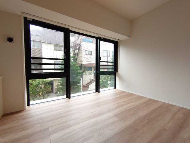 居室・リビング　ドゥーエ早稲田