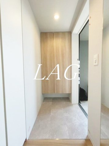 玄関　玄関です。