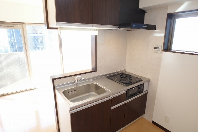 キッチン　※同型タイプ