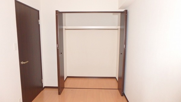 収納　※同型タイプ