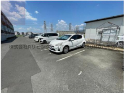 駐車場　駐車スペースもあります