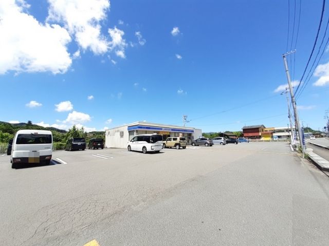 コンビニ　ローソン 四万十具同店（コンビニ）まで1000m