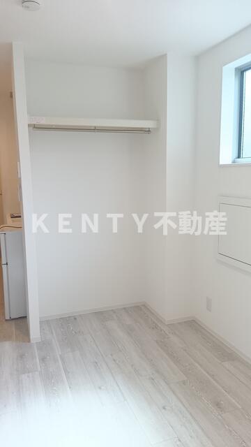 居室・リビング　こちらのリビングで趣味の時間をお楽しみください