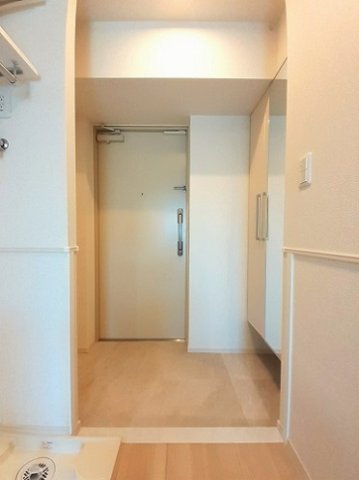 玄関　収納もある玄関です