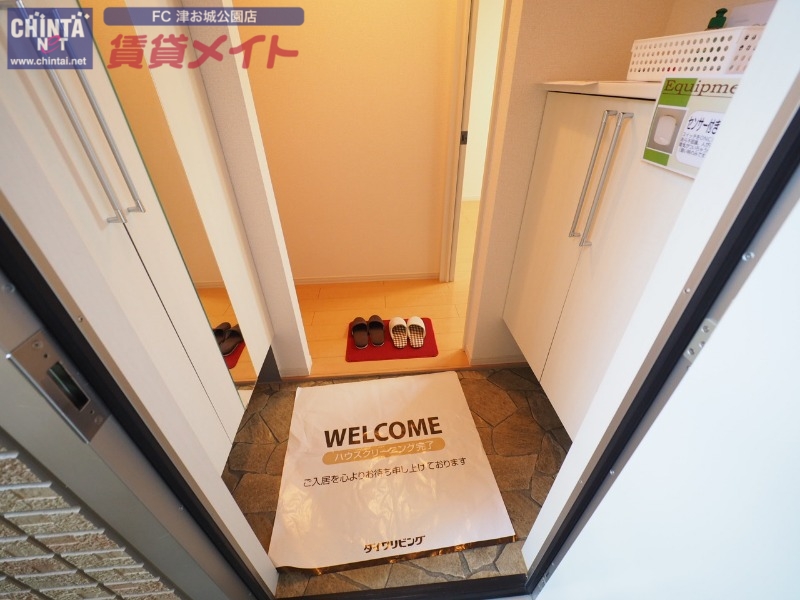 玄関　同型参考写真