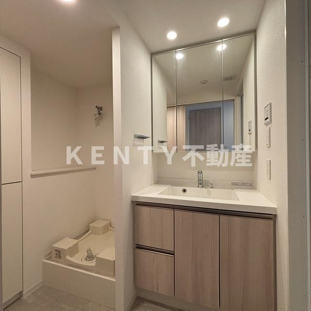 洗面設備　脱衣スペースもあります