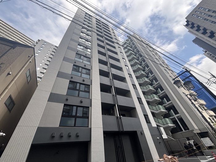 建物外観　建築中