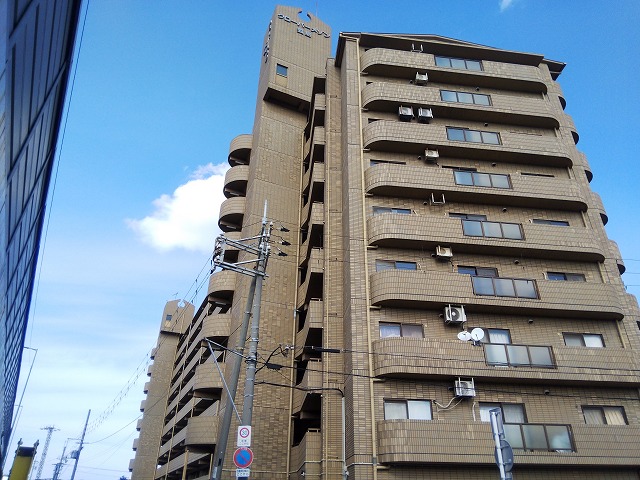 クローバーメゾン狐島の外観写真