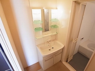 洗面設備　★大きな洗面台で朝の身支度もラクラク