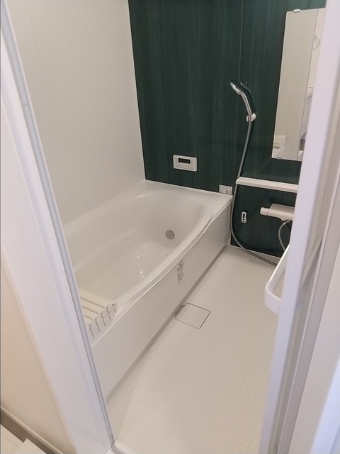 バス・シャワールーム　浴室