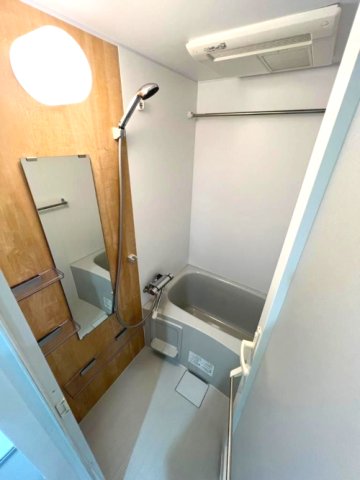 バス・シャワールーム　風呂