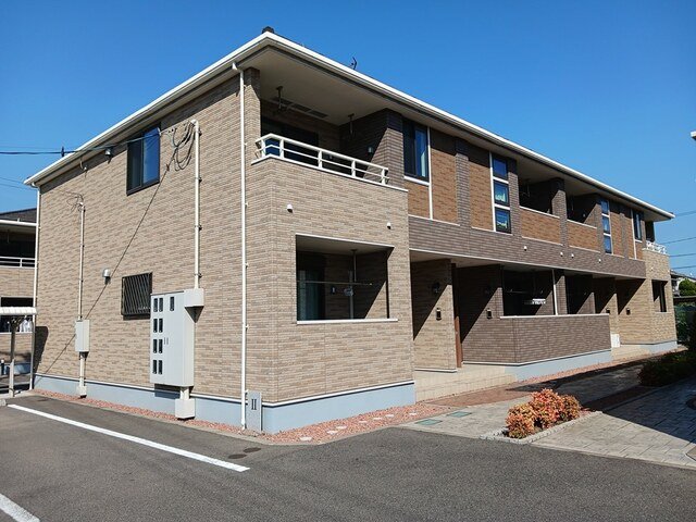 建物外観　落ち着いた雰囲気の外観です