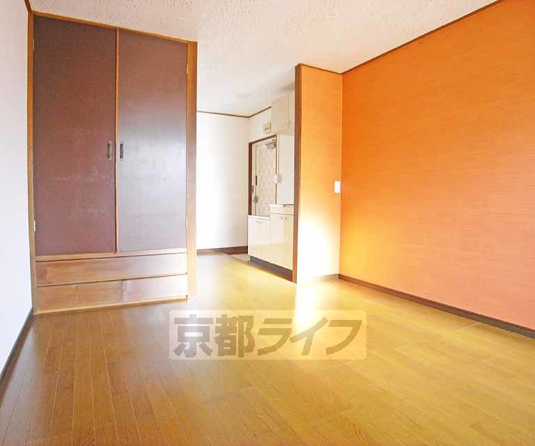 居室・リビング　綺麗な室内です。