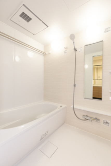 バス・シャワールーム　※写真は同タイプ住戸です。