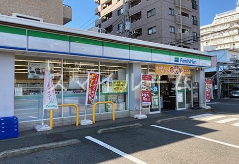 コンビニ　ファミリーマートアスロード横浜生麦店（コンビニ）まで250m