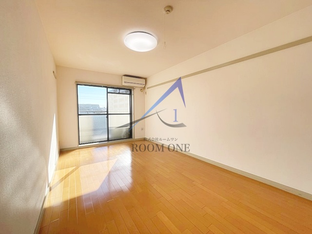 居室・リビング　洋室のお部屋です。