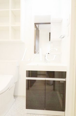 洗面設備　独立洗面台です。