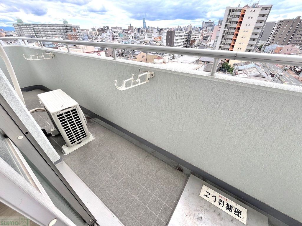 バルコニー　バルコニー