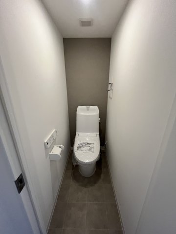 トイレ　落ち着いたトイレです