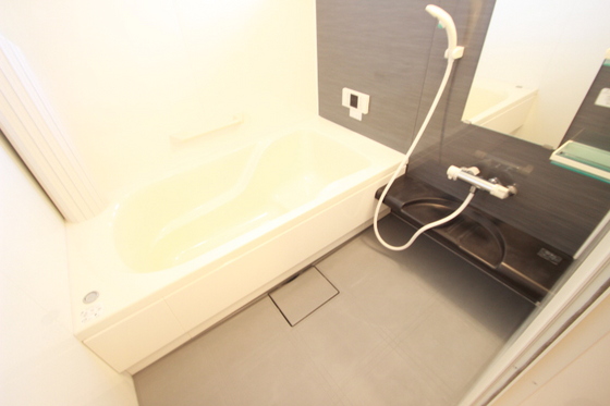 バス・シャワールーム　※別号室の写真です。