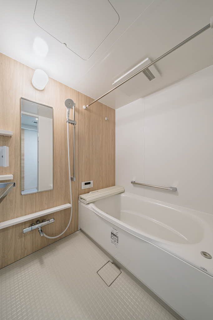 バス・シャワールーム　バスルーム