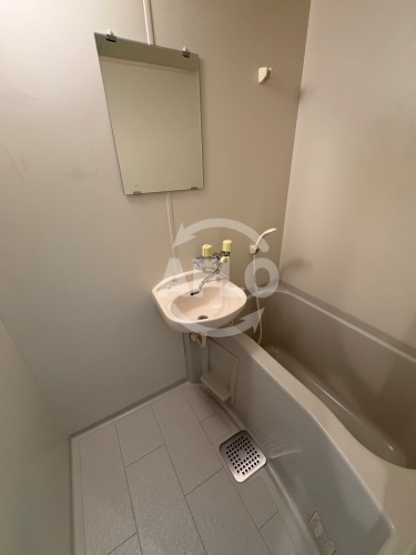 バス・シャワールーム　グランヴィ天王寺　浴室