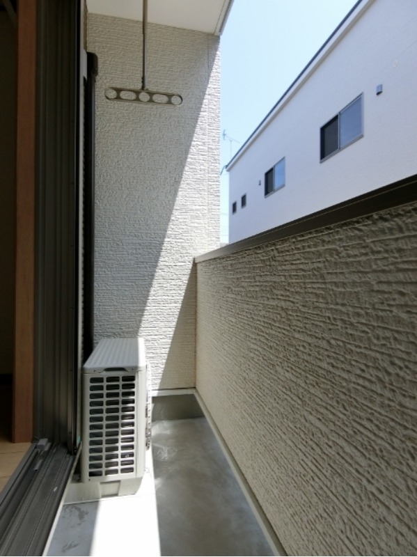 バルコニー　図面と現状に相違がある場合には現状を優先