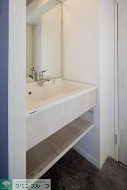 洗面設備　※写真は同タイプ住戸です。