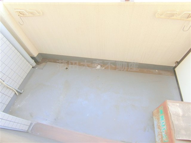 バルコニー　物干し金具付きのバルコニー