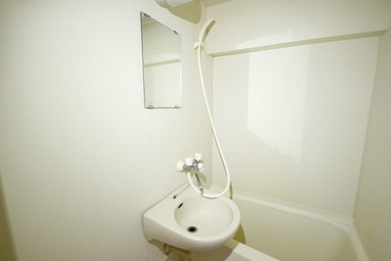 洗面設備　※別部屋の写真です